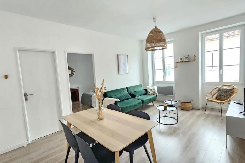 Superbe Appartement 2 Chambres Au Coeur De Pau Buitenkant foto